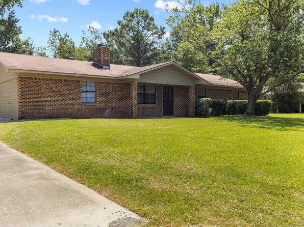 3703 Scenic Dr, Pine Bluff, AR 71603