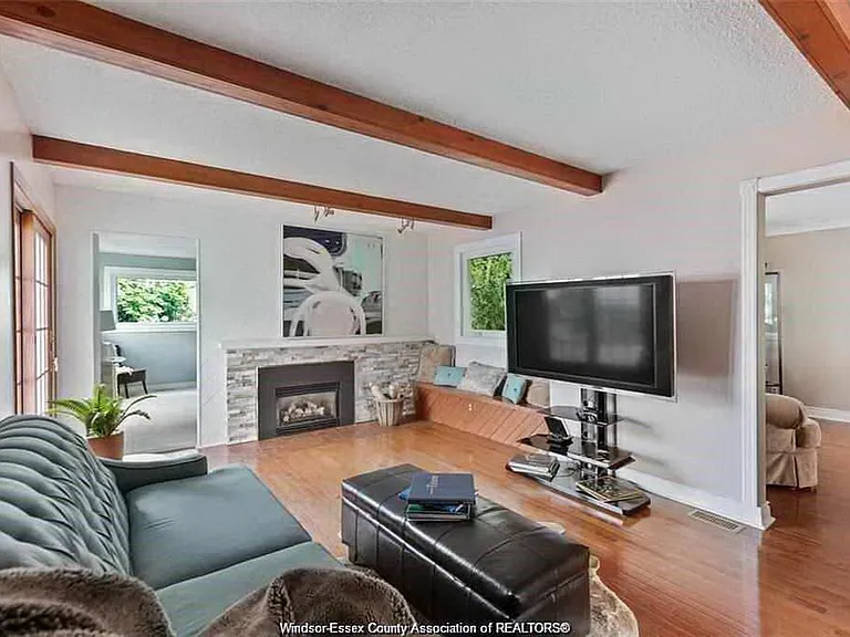 6711 Riverside Dr E — Photo 10