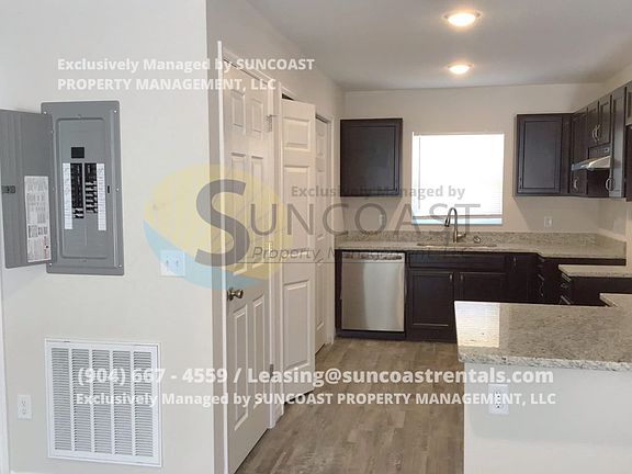 4th image of 9198 N Travis Dr
