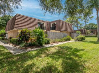 426 4th Ln, Palm Beach Gardens, FL 33418