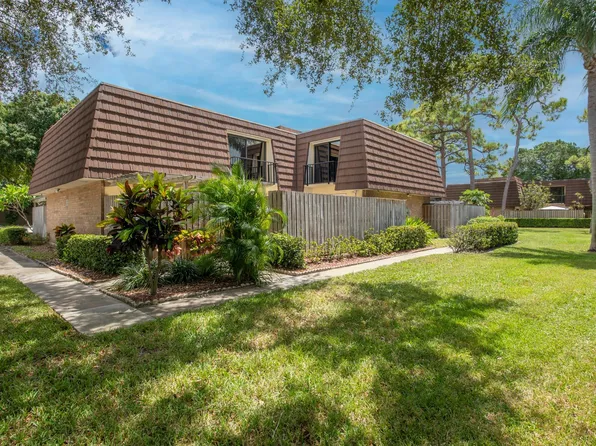 426 4th Lane, Palm Beach Gardens, FL 33418