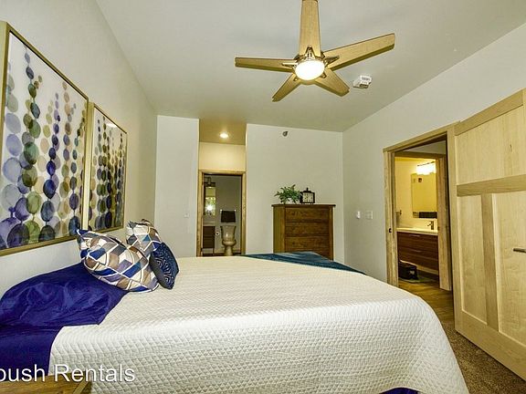 4th image of 707 La Crosse St APT 5