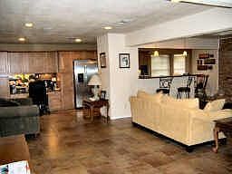 2nd image of 1317 Woodway Dr