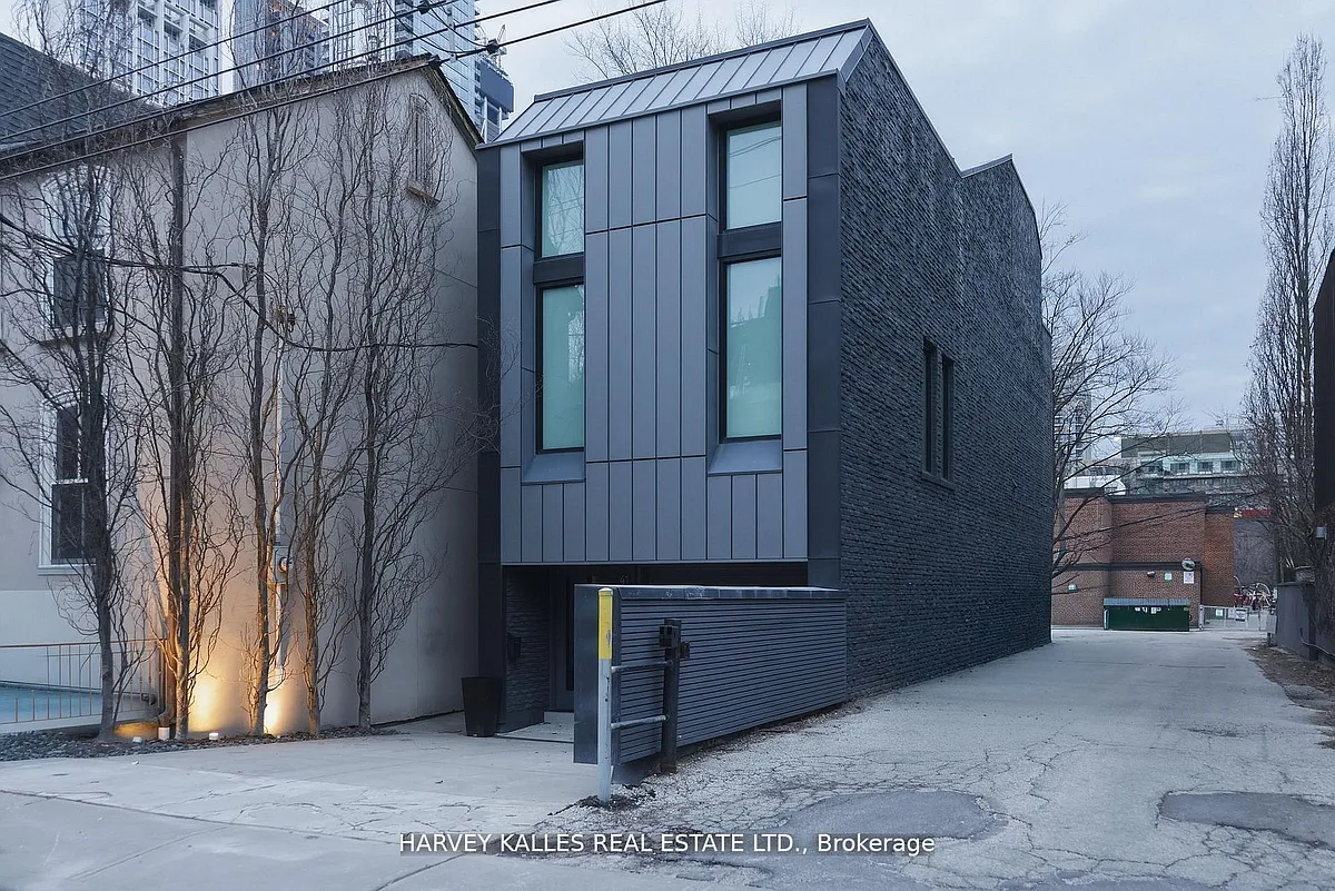 Building Photo - 41 Berryman St