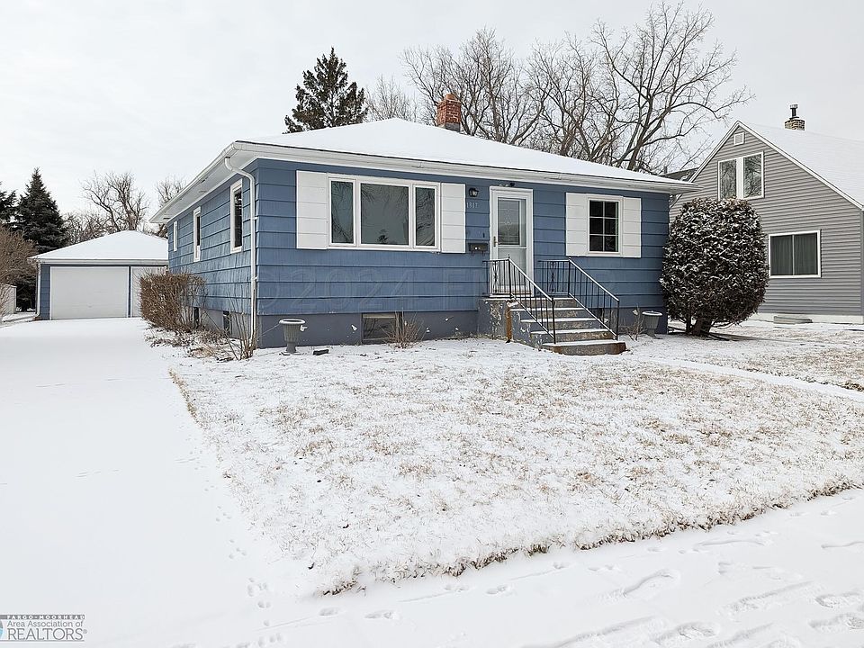 1st image of 1317 6th Ave N
