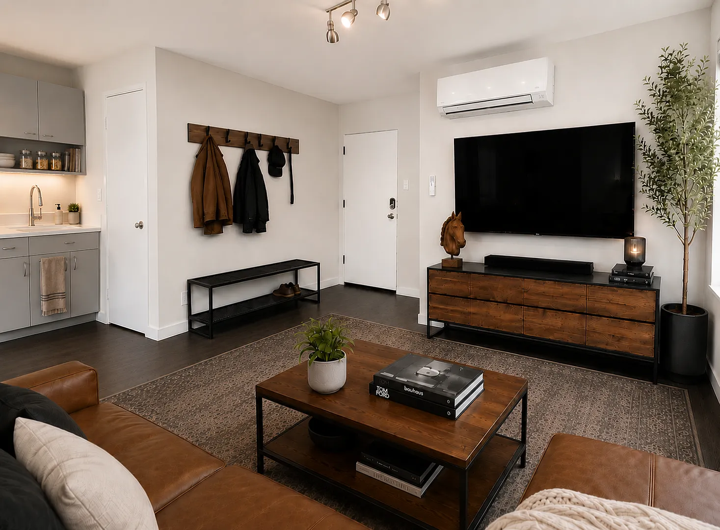 Bright & Walkable West Highlands- 1BD/1BA — Photo 1