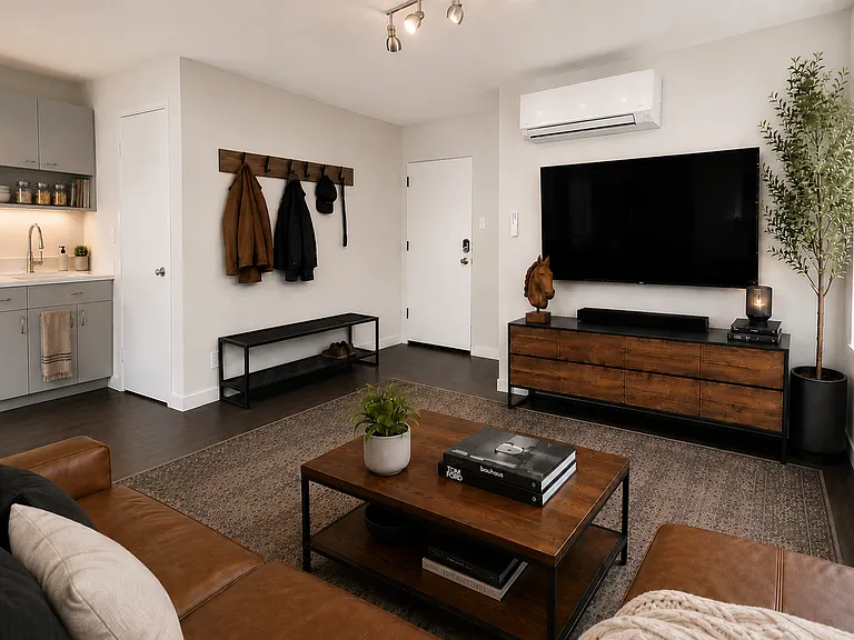 2900 Lowell Blvd #10 — Photo 3