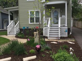 448 Hendee St #2, Elgin, IL 60123