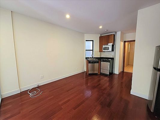2nd image of 146 W 10th St #X