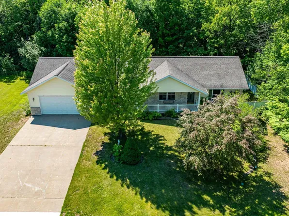 1924 Sherwood Dr, Houghton, MI 49931
