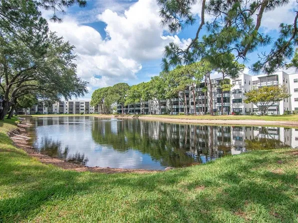 5980 80th St N Unit 210, Saint Petersburg, FL 33709