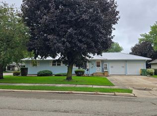 1112 6th Ave SW, Pipestone, MN 56164