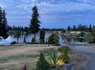 2009 Sumner Tapps Hwy E, Lake Tapps, WA 98391