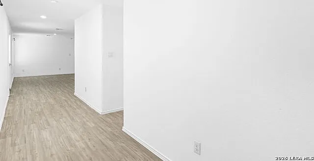 422 De Herrera — Photo 2