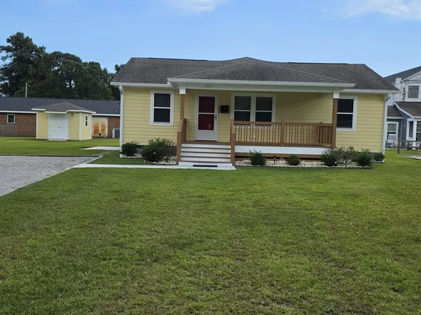 107 Oakwood Dr, Havelock, NC 28532