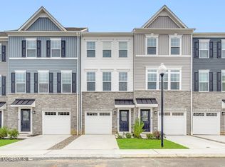 5 Pelham Ln, Bayville, NJ 08721