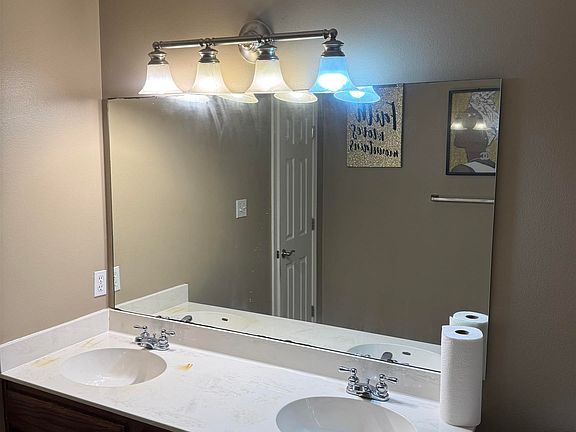 4th image of 2008 Pleasant Pointe Cir