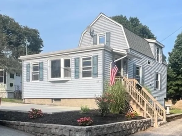 76 Squanto Rd, Weymouth, MA 02191