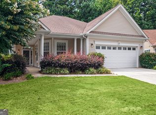 6 Scenic Hills Dr, Newnan, GA 30265