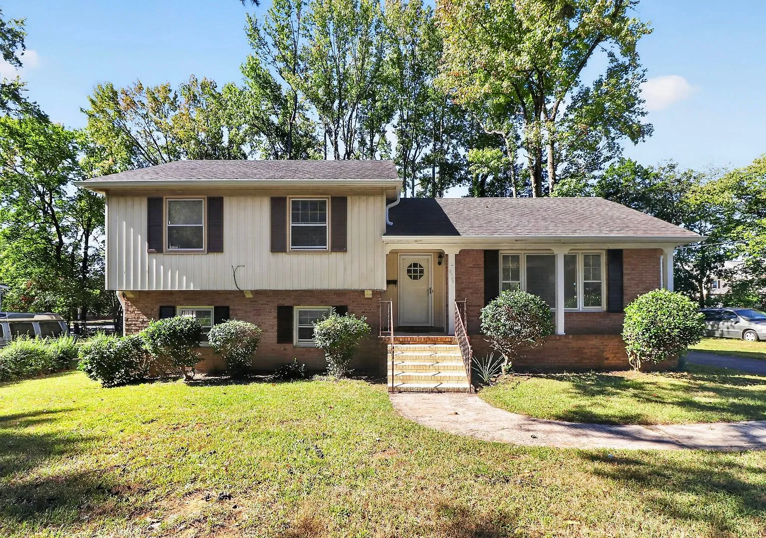Beautiful 4-Bedroom Home in East Charlotte! — Photo 1