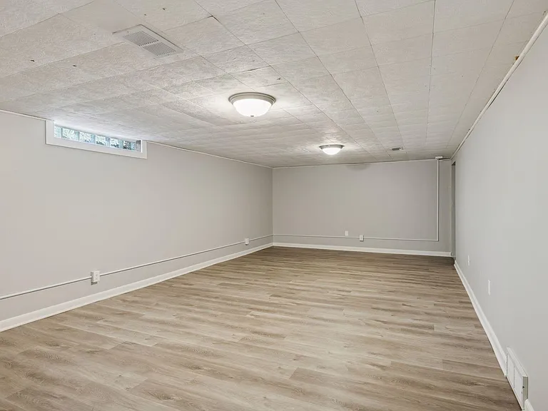 6416 Wilryan Ave — Photo 22