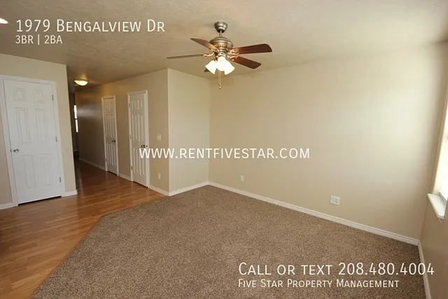 1979 Bengal View Dr — Photo 2