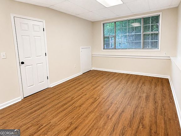 3rd image of 2734 Ashbury Point Ln