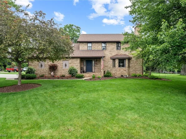 201 44th St NW, Canton, OH 44709