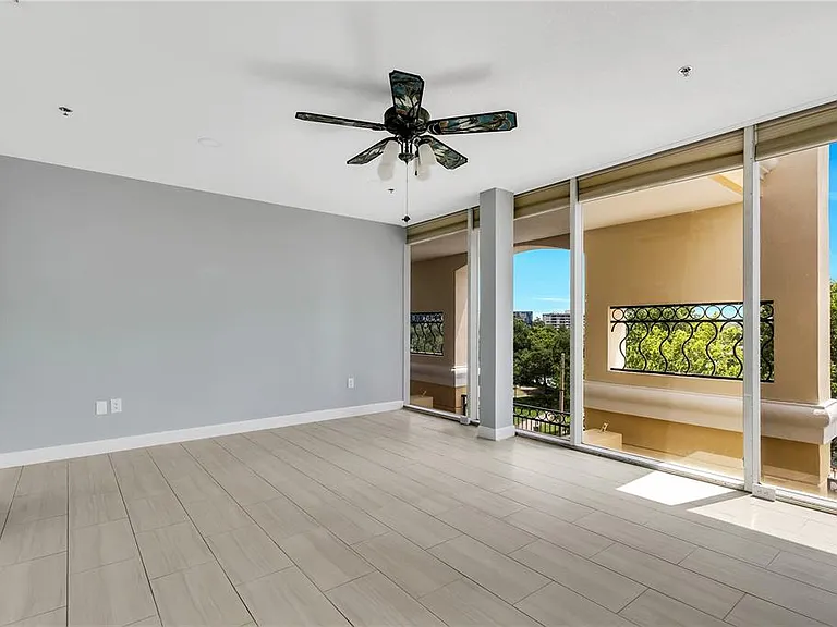 151 E Washington St #5B — Photo 15
