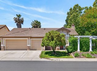 8406 Alameda Park Dr, Elk Grove, CA 95624