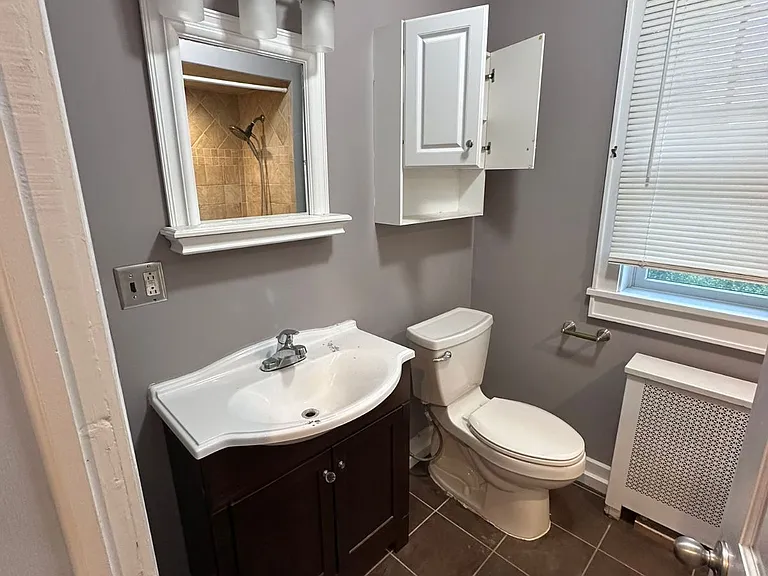 16 New St #2 — Photo 6