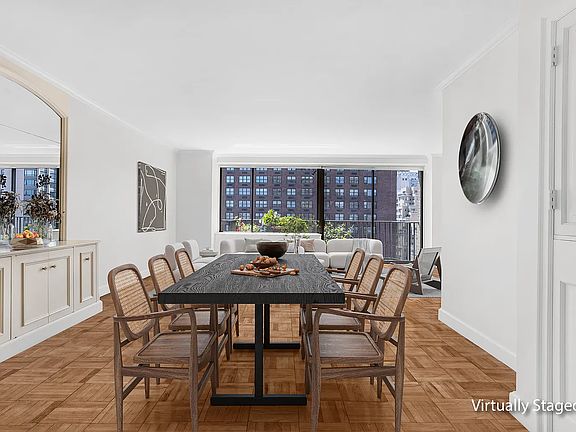 5th image of 203 E 72nd St APT 17C
