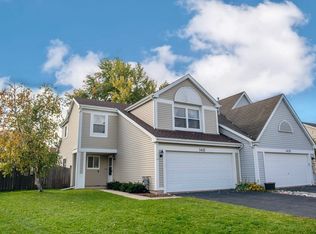 1433 Exeter Ln, South Elgin, IL 60177