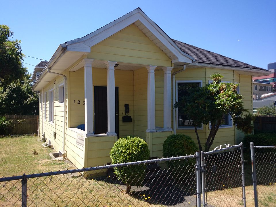 2nd image of 1225 E Marion St