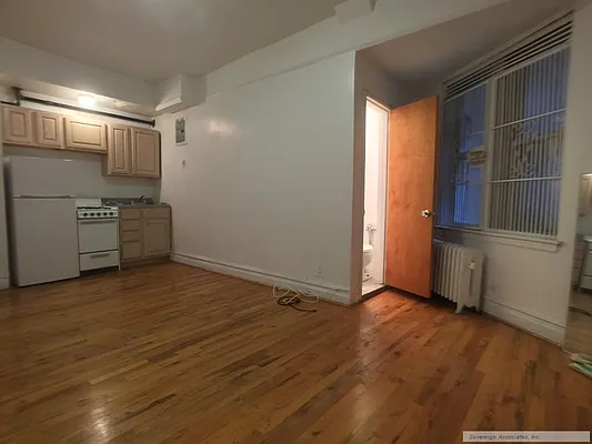 Rented by Sovereign Associates | media 9