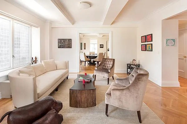 Sold by Trump International Realty | media 37