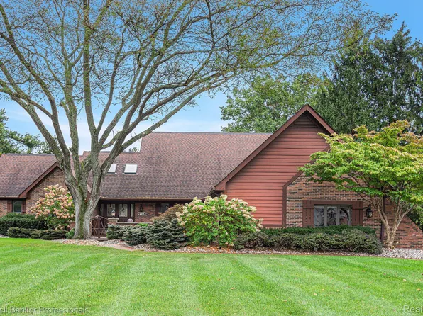 4473 Argenta Dr, Brighton, MI 48116