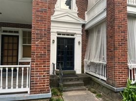 1975 Vineville Ave, Macon, GA