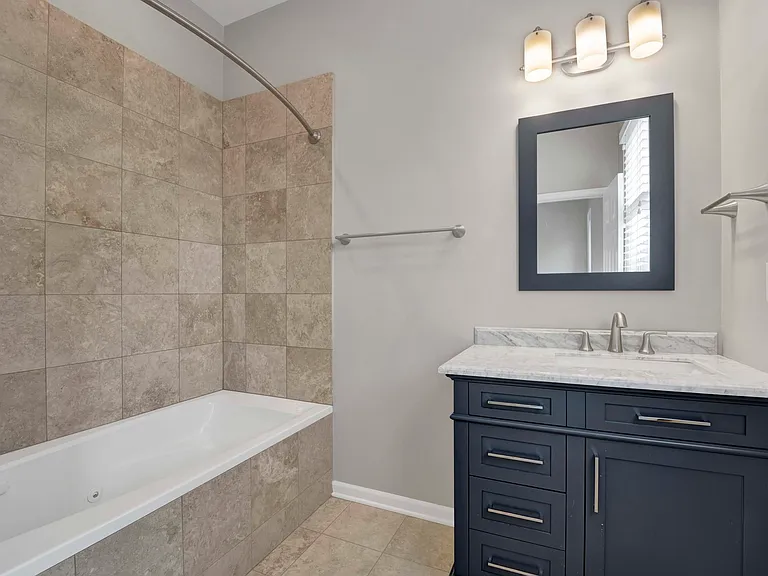 1517 W Fry St #2 — Photo 22