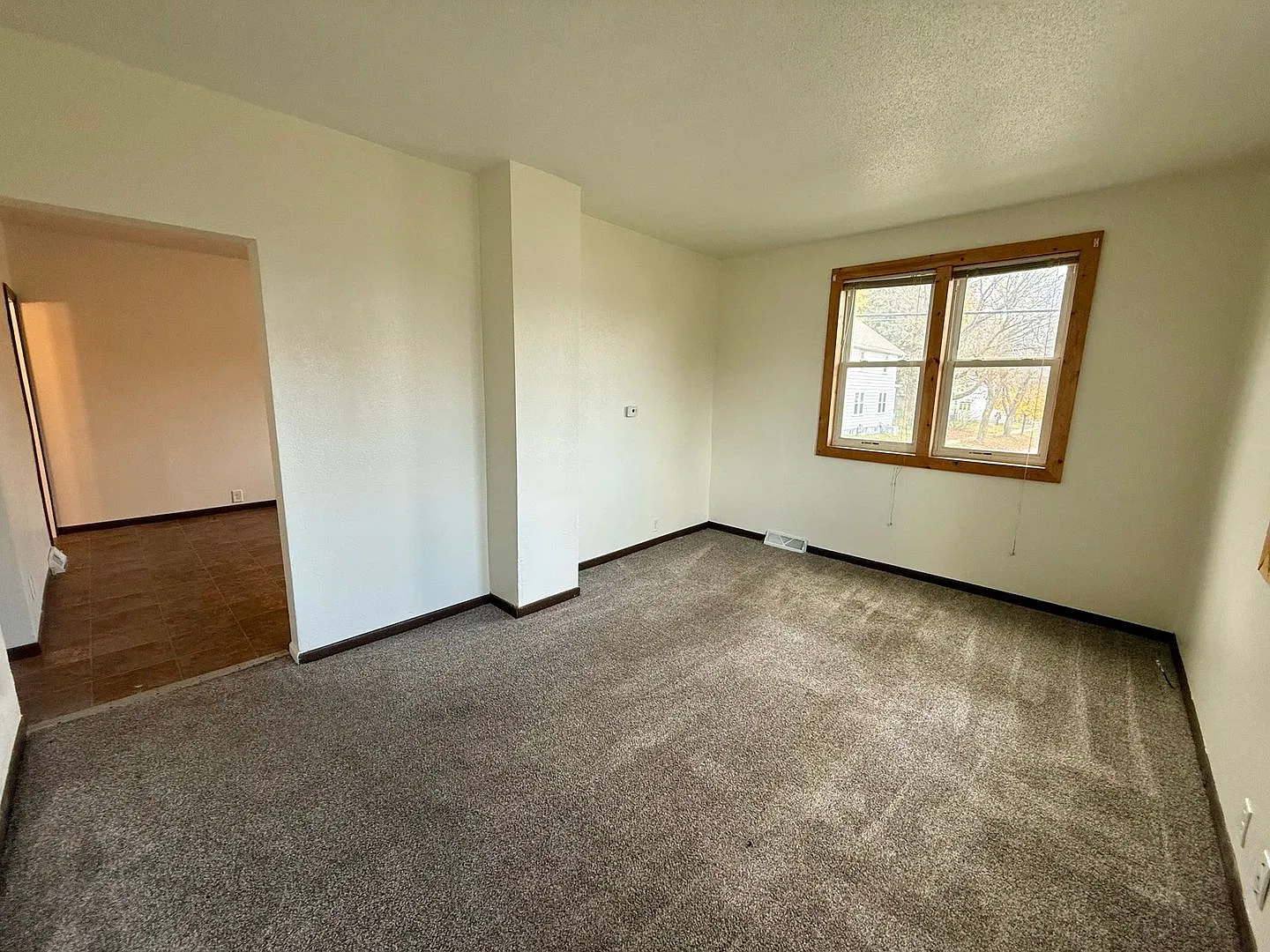 615 Elm St — Photo 3