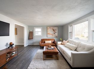 19 Crickett Ln #19, Randolph, MA 02368