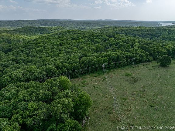 4th image of 10778 E 420th Rd