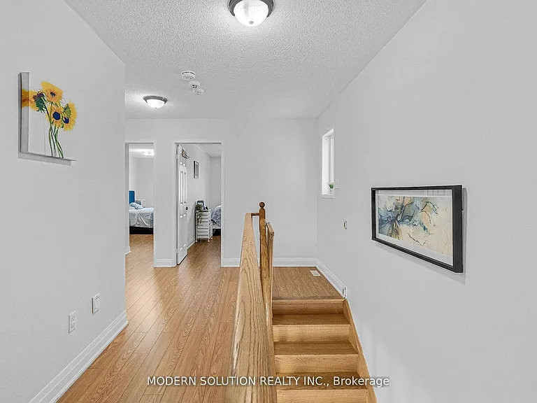 67 Roundstone Dr — Photo 17