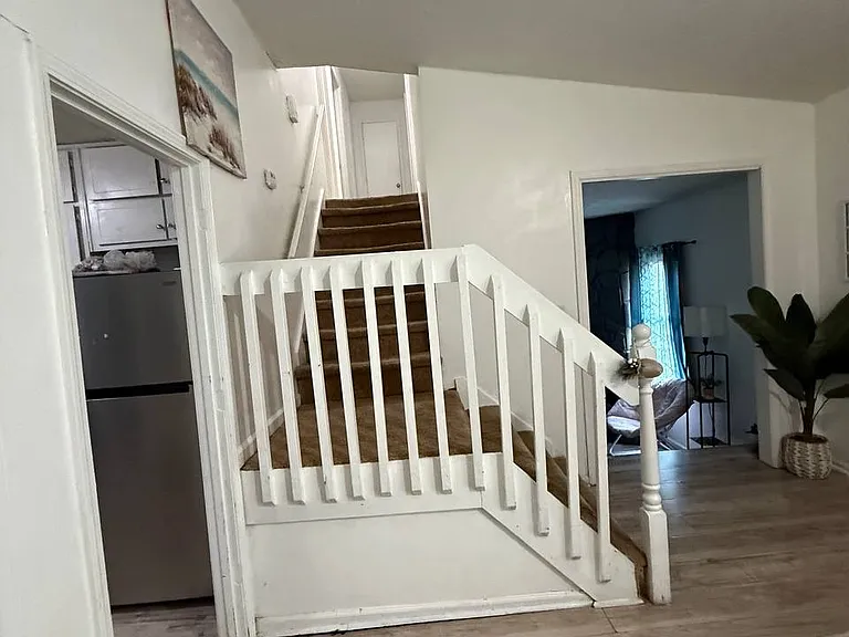 768 Stephenson Rdg — Photo 6