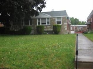 8525 Tolbut St, Philadelphia, PA 19152