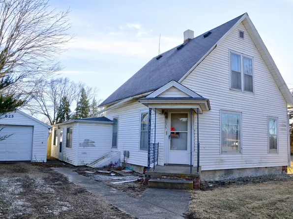 625 W Washington St, Blandinsville, IL 61420