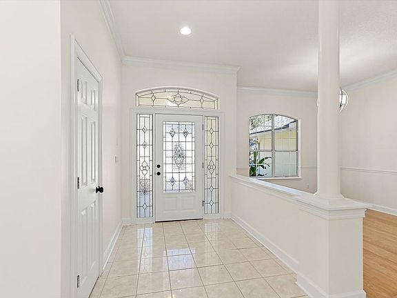 2nd image of 639 Queens Harbor Blvd