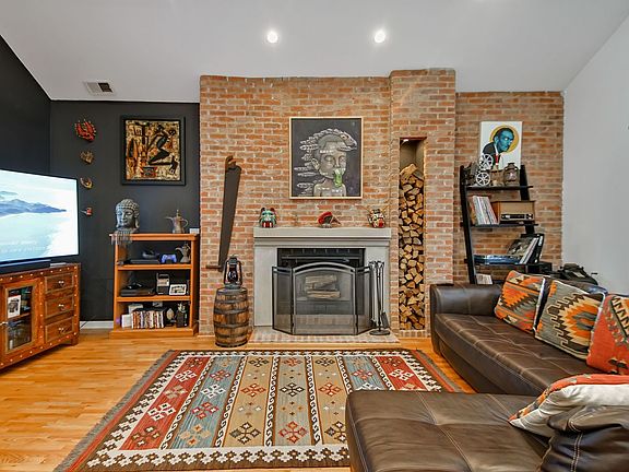 3rd image of 4721 W Pensacola Ave #3