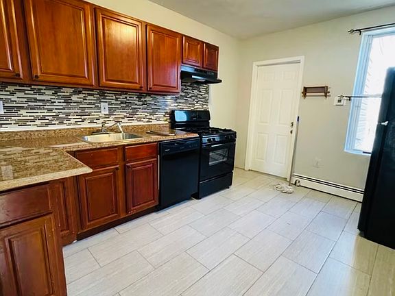 4th image of 112 Greenville Ave #2D