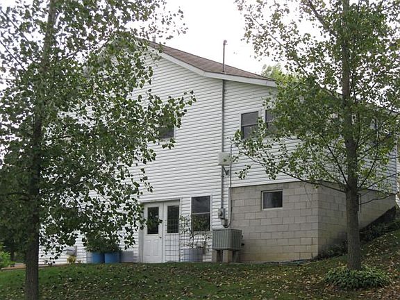 3rd image of 592 Township Road 2474